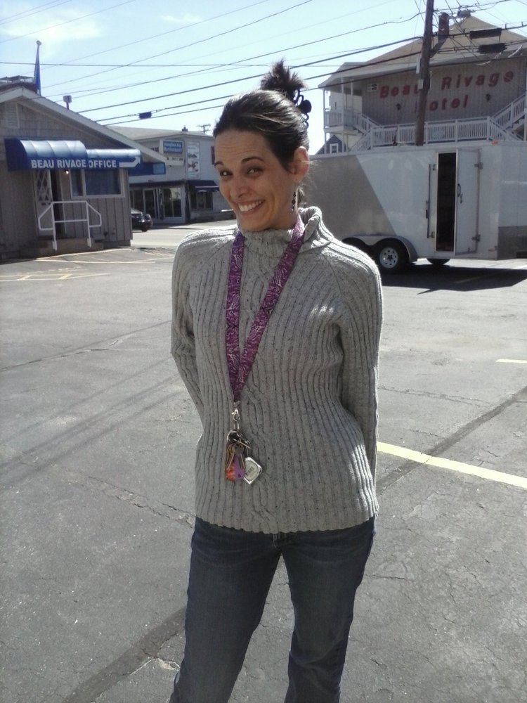 Beau Rivage Motel 14 Photos 11 Reviews Hotels 54 E Grand Ave Comment From Sara K Of Beau Rivage Motel Business Manager